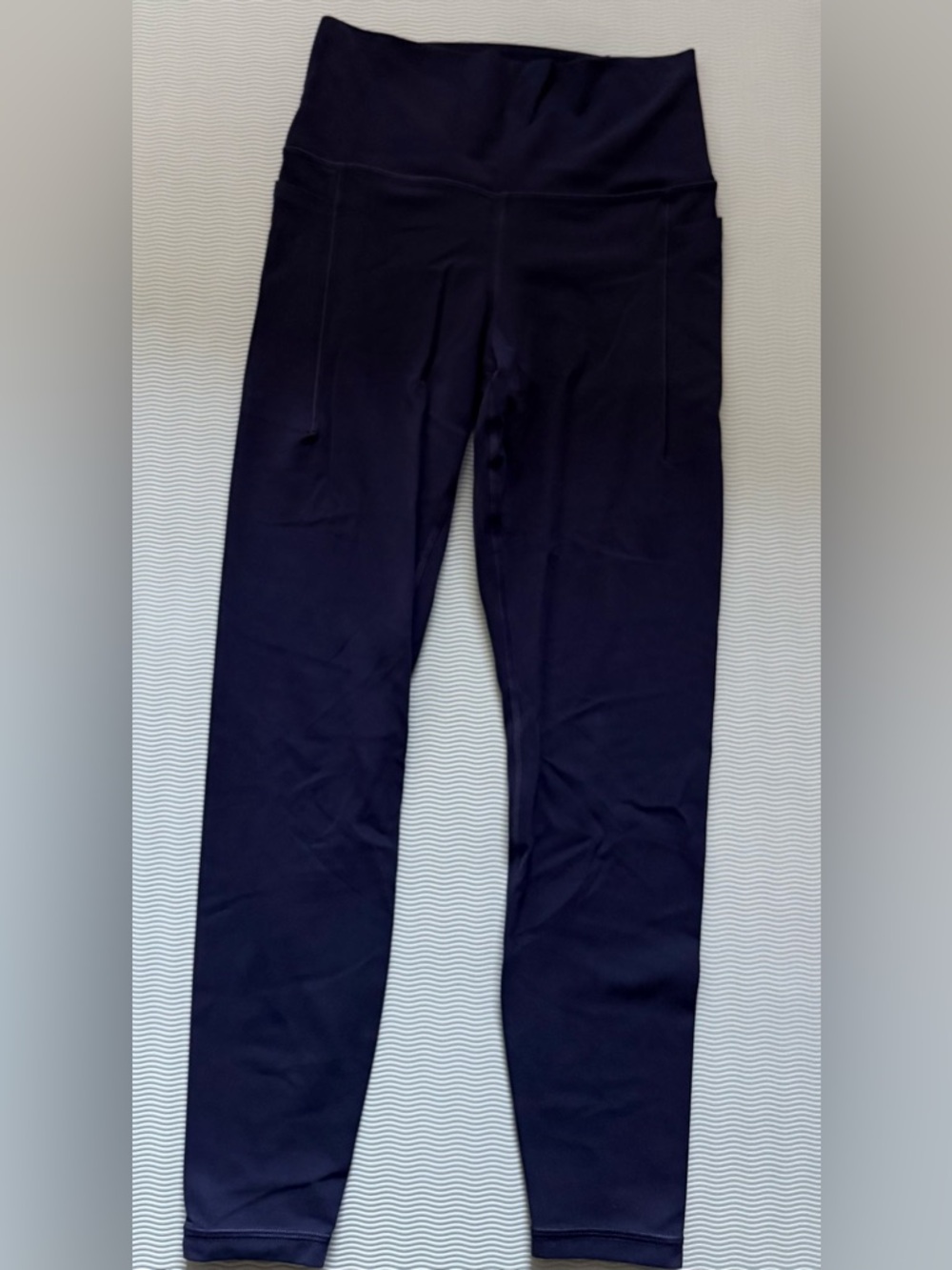 Athleta High-Waist Navy Color Leggings with pockets size Small